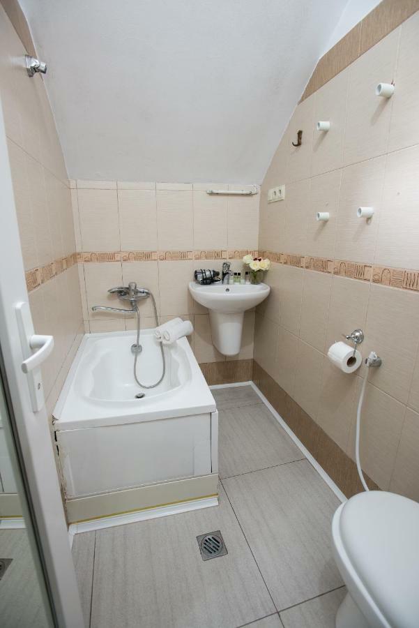 Accent Hotel Tbilisi Eksteriør bilde