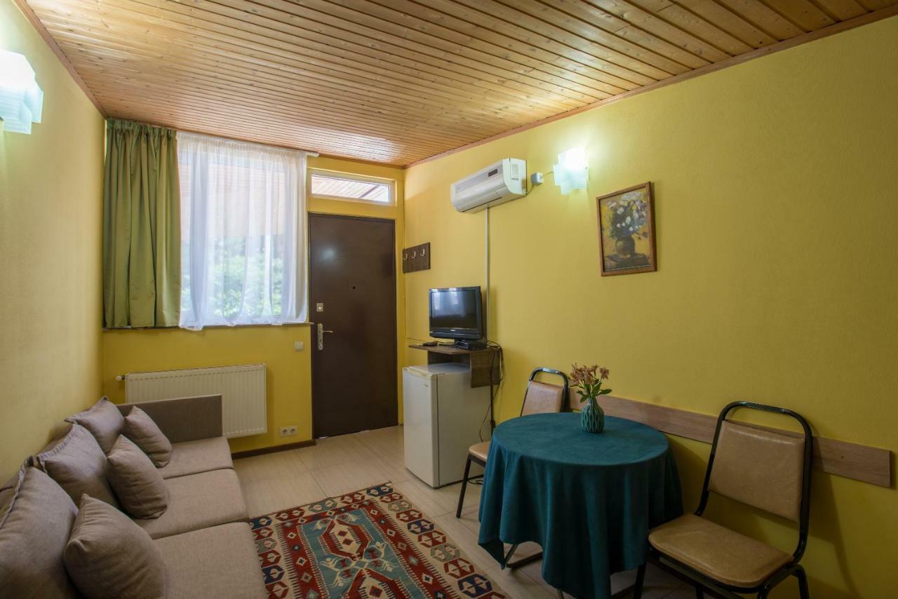 Accent Hotel Tbilisi Eksteriør bilde